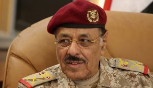 الجنرال الأحمر يهدد حكومة الشرعية بأنه سيسلم مأرب للحوثيين نكاية بالمجلس الانتقالي الجنوبي