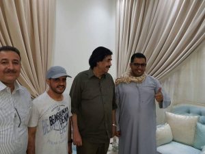 الرئيس البيض يلتقي الزبيدي في أبو ظبي