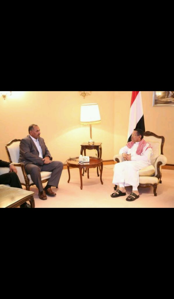 المجلس الانتقالي الجنوبي يرد على بن دغر بقوة ويهدد بالعقاب .