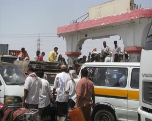 عدن .. ازمة خانقة في المشتقات النفطية