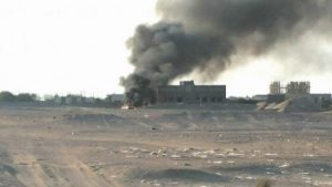 تنظيم القاعدة يتحدى حكومة هادي في أبين ويفجير مقراً أمني في المحفد