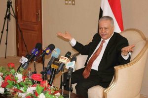 الرياض : المفلحي ينفجر غضباً في حضرة هادي ” لو أنتم رجال حرروا صنعاء ” .