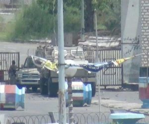 عدن : عناصر القطاع الشرقي يرفضون تسليم مواقعهم ويصرّون على القتال