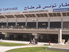 تونس تعلق رحلات “طيران الإمارات” منها وإليها