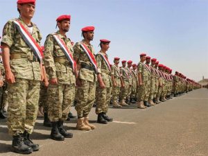 قوات موالية للإمارات .. تحتجز خريحي كليات عسكرية يمنية في عدن
