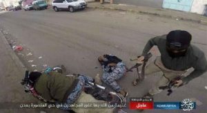 داعش يعلن تبنيه أغتيال جنديين في عدن