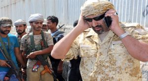 الإمارات تعتقل حارس عيدروس الزبيدي لإنزاله علم الوحدة في عدن