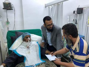 بعد تدهور وضعة الصحي ،، نقل حمدي شكري إلى الخارج