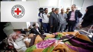 الصليب الأحمر يسحب 71 موظفاً من اليمن بسبب التهديدات الأمنية التي يتعرض لها