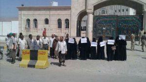 حضرموت .. الإفراج عن 12 معتقلاً في المكلا