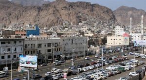 عدن .. طائرة حوثية مفترضة تخرج الرئيس هادي من قصر المعاشيق فجر اليوم