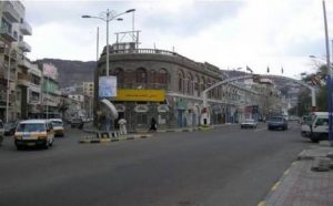 عدن : ثقافة الكراهية تتسبب بمقتل المطري وابنته برصاص جارهم في التواهي