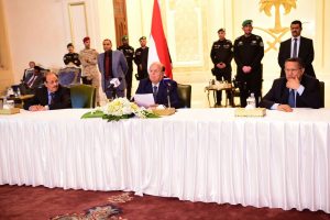 تصاعد الخلافات بين هادي ورئيس وزراءه