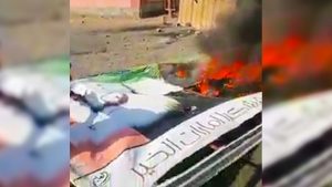 الجنوبيون يرسمون نهايات أولاد زايد في شوارع عدن .(فيديو)