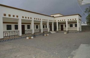 أبين.. السلطات المواليه لهادي تغيير اسم مدرسة شهيرة بأسم جندي إماراتي