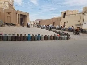 حضرموت … ازمة خانقة بالمشتقات النفطية والغاز المنزلي