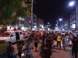 حركة شباب أبين تنظم مسيرة غاصبة في زنجبار للمطالبة بتحسين الكهرباء .(فيديو)