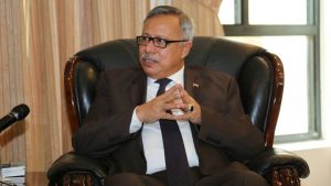 رئيس حكومة صنعاء يبدي رغبته بالتحالف مع باعوم لمواجهة التحالف في الجنوب
