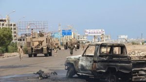 حرب قادمة تنتظرها عدن وسط تعثر المحادثات بين الإنتقالي والشرعية