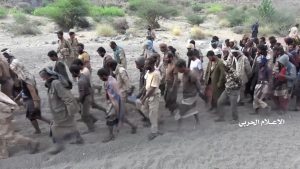 فضيحة التحالف في محور نجران .. جنود منكسي الرؤؤس ومدرعات يقودها الحوثيين