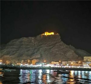 قلعة صيرة بعدن تتعرض للنهب