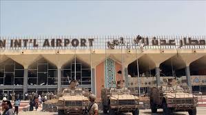 وصول عشرات الجنود الموالين للرياض إلى مطار عدن