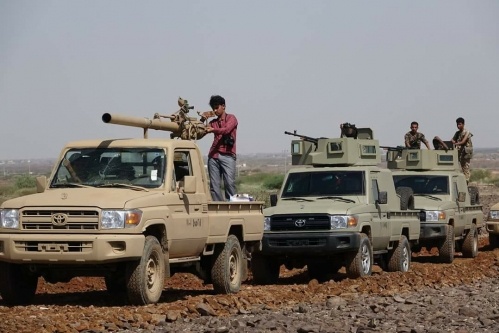 قوات الإنتقالي تستهدف مواقع حزب الإصلاح في رضوم بشبوه