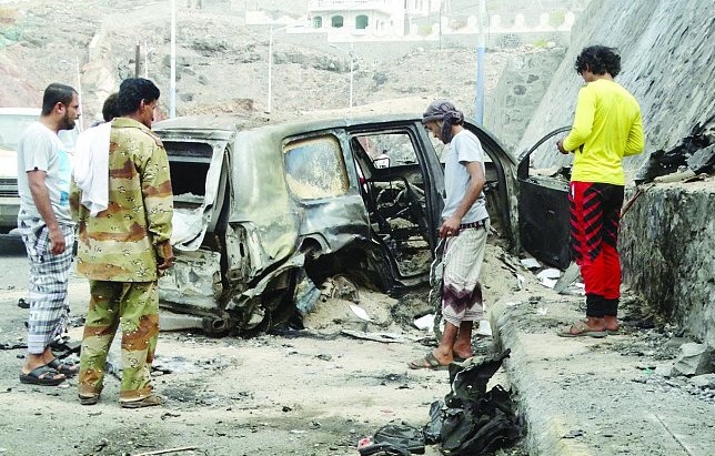 مسؤول سابق يتهم الإمارات باغتيال محافظ عدن السابق جعفر محمد سعد