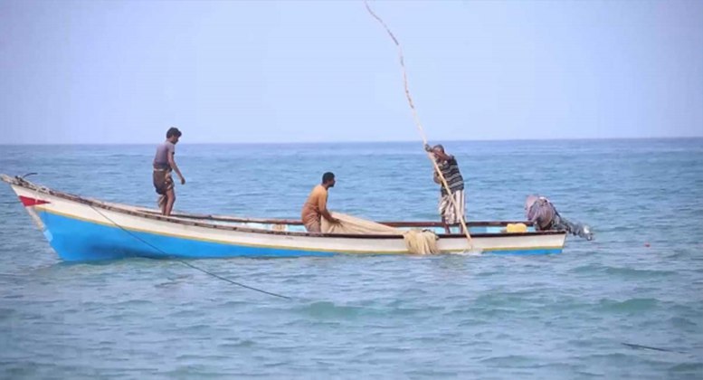 مليشيات الاصلاح تمنع أبناء شبوة من الاصطياد السمكي في بئر علي وتعتقل الصيادين