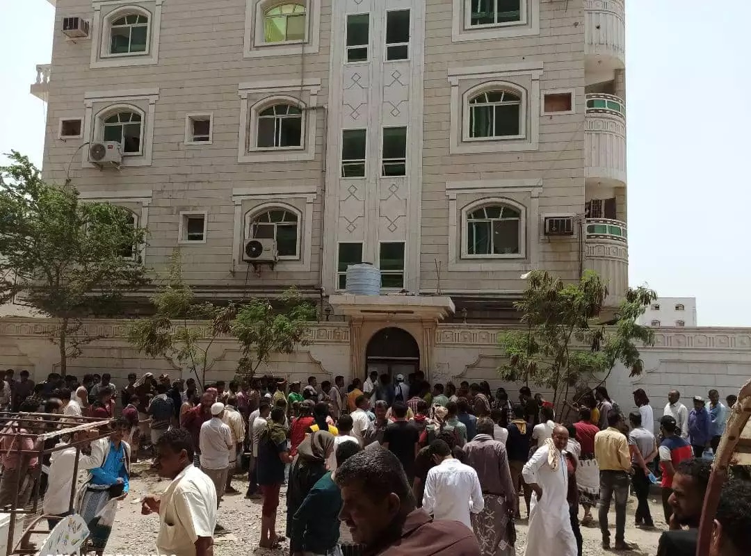 الإنتقالي يرفض استقبال معاملات المواطنين في عدن