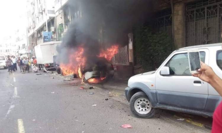 مقتل شخص وجرح أخر بانفجار في عدن