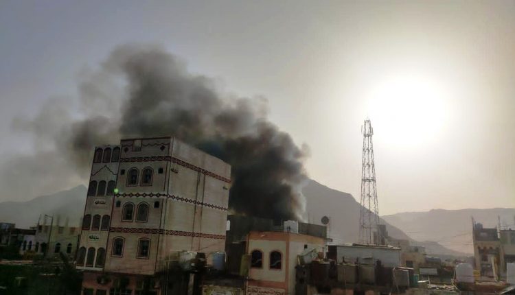 شبوة .. انفجارات لمخازن السلاح تثير الرعب بين المواطنين في بيحان