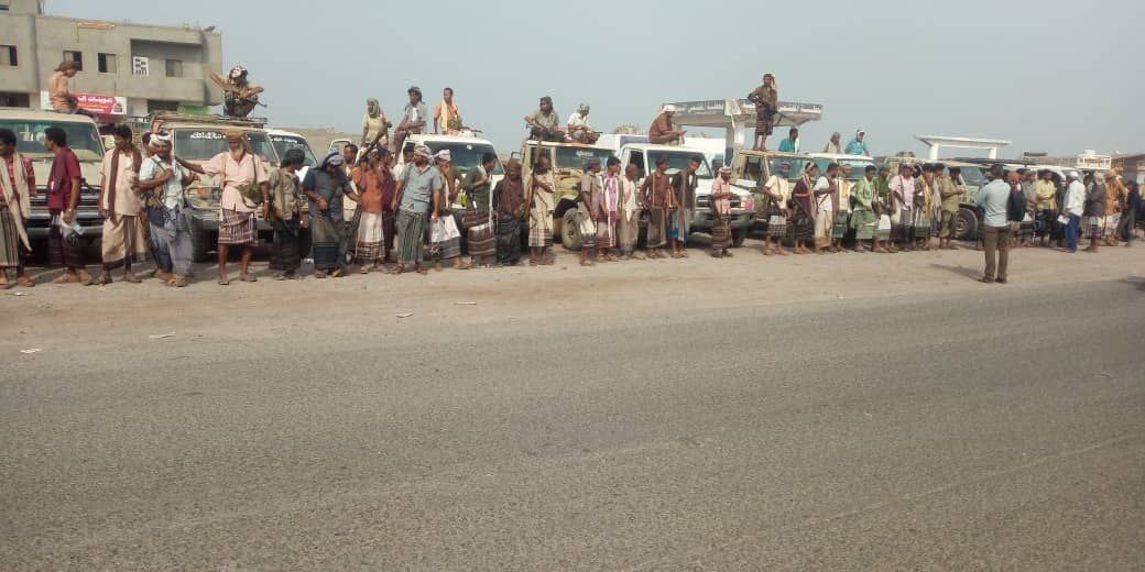 قبائل الصبيحة تخرج في احتجاجات تطالب بطرد ألوية اليمن السعيد