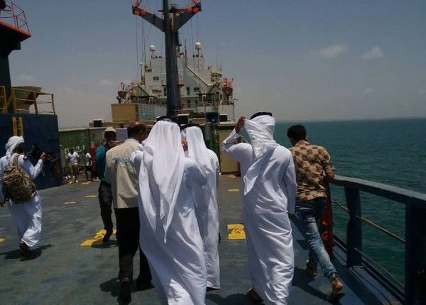 الانتقالي يطوق ميناء عدن بعد ساعات من اقتحام المطار