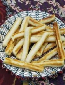 كابوس أسعار الخبز يضرب سكان عدن في ظل غياب الرقابة