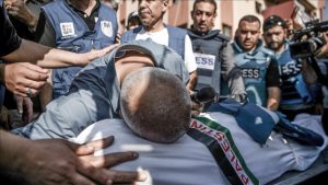 حصيلة الشهداء من الصحفين جراء غارات الاحتلال الإسرائيلي ترتفع إلى 100