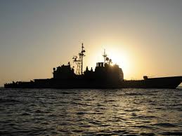 البحرية الأمريكية تتحدث عن اشتباك جديد مع قوات صنعاء في البحر الأحمر