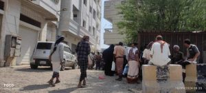 عسكريون في عدن يحتجون ضد حالة الفوضى التي تمارسها وزارة الدفاع بحقوقهم