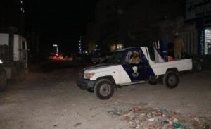 “عدن تشهد حملة اعتقالات بعد احتجاجات تطالب برحيل التحالف وتحسين الخدمات”