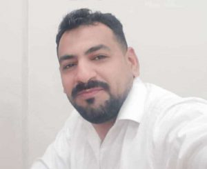 من اعتقال غير قانوني إلى تهديدات بهدم المنزل: قصة صحفي حضرموتي يواجه الفساد