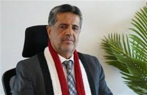برلماني موالٍ للتحالف يكشف خفايا المجلس الرئاسي والحكومة وفراغ الشرعية من الحوثيين”