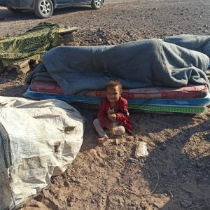 من وعد “تحويل عدن إلى دبي” إلى واقع “النوم تحت النجوم”.. أين كهرباء التحالف وحكومة بن مبارك؟!”