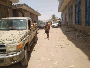 خلافات النفوذ تتصاعد.. اقتتال داخلي بين فصائل الانتقالي في أبين يخلف قتلى وجرحى